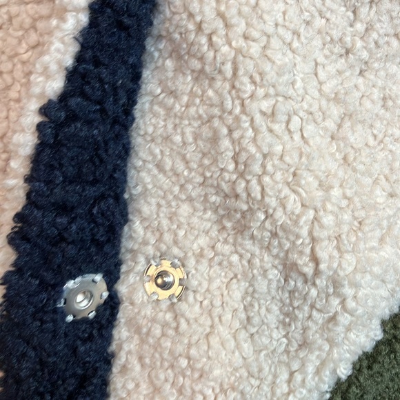 J Crew colorblock Sherpa coat - Picture 7 of 10